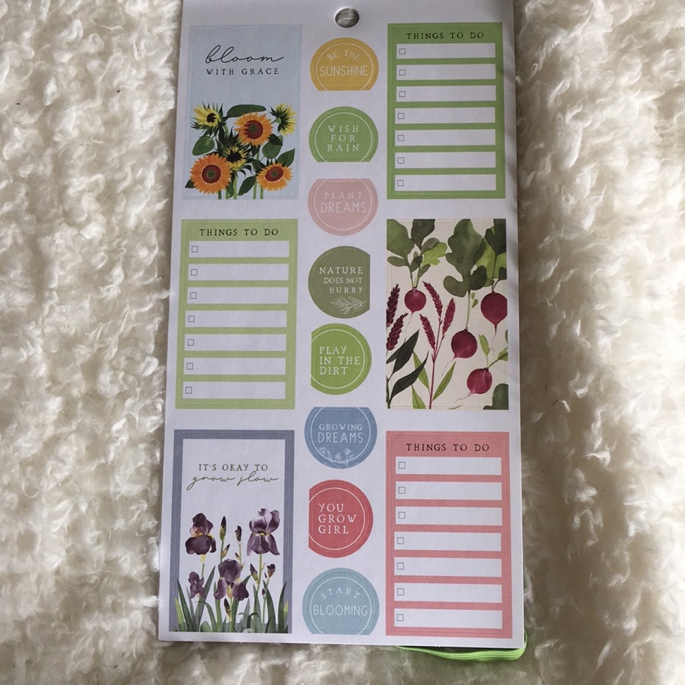 The Happy Planner Gardening 2 2019 - Picture 12 of 16